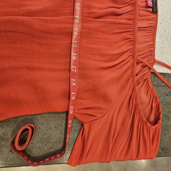 Cold shoulder silky top. Flat friendly! - Picture 5 of 6